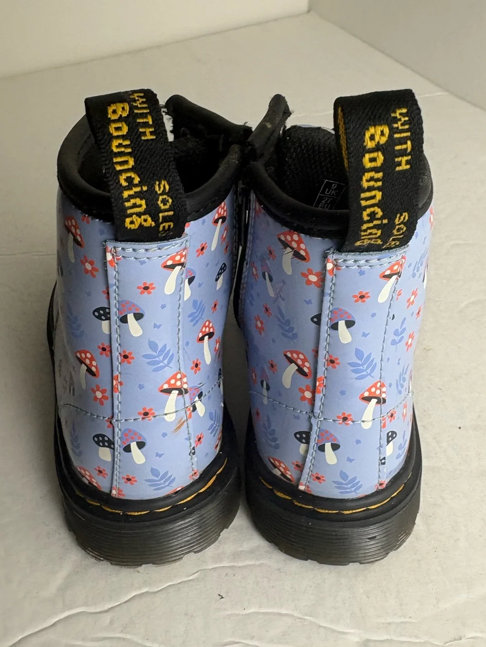 Dr. Martens Toddler 1460 Patent Woodland Lace Up Boots Size 10